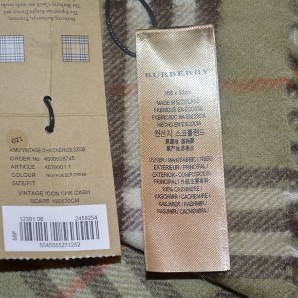 NWT BURBERRY VINTAGE CHECK CASHMERE SCARF - Picture 6 of 7